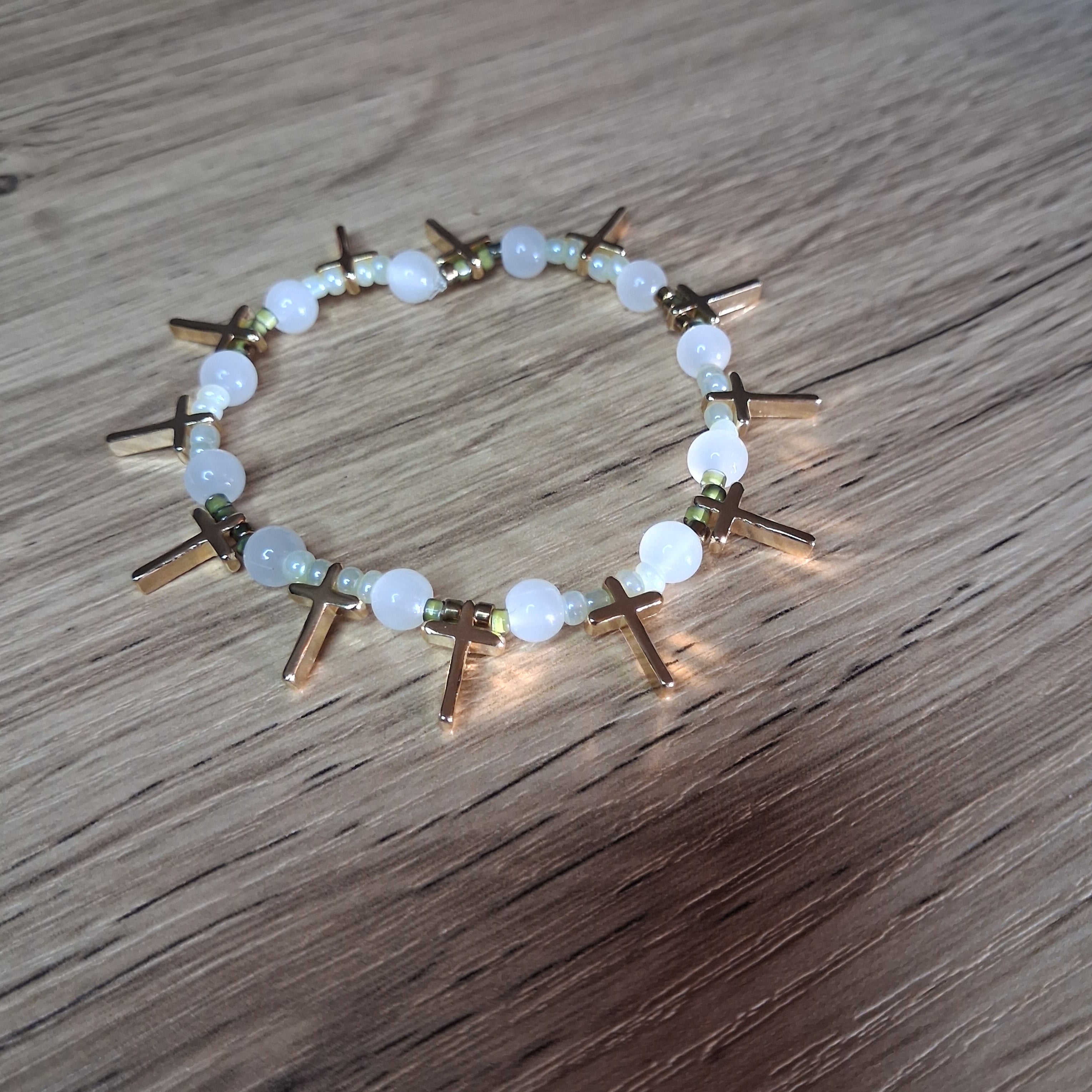 Women's Pearl Cross Halo Bracelet
